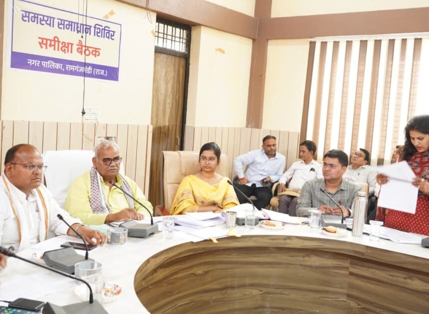 शिक्षा एवं पंचायती राज मंत्री ने कोटा में की समस्या समाधान शिविरों की समीक्षा