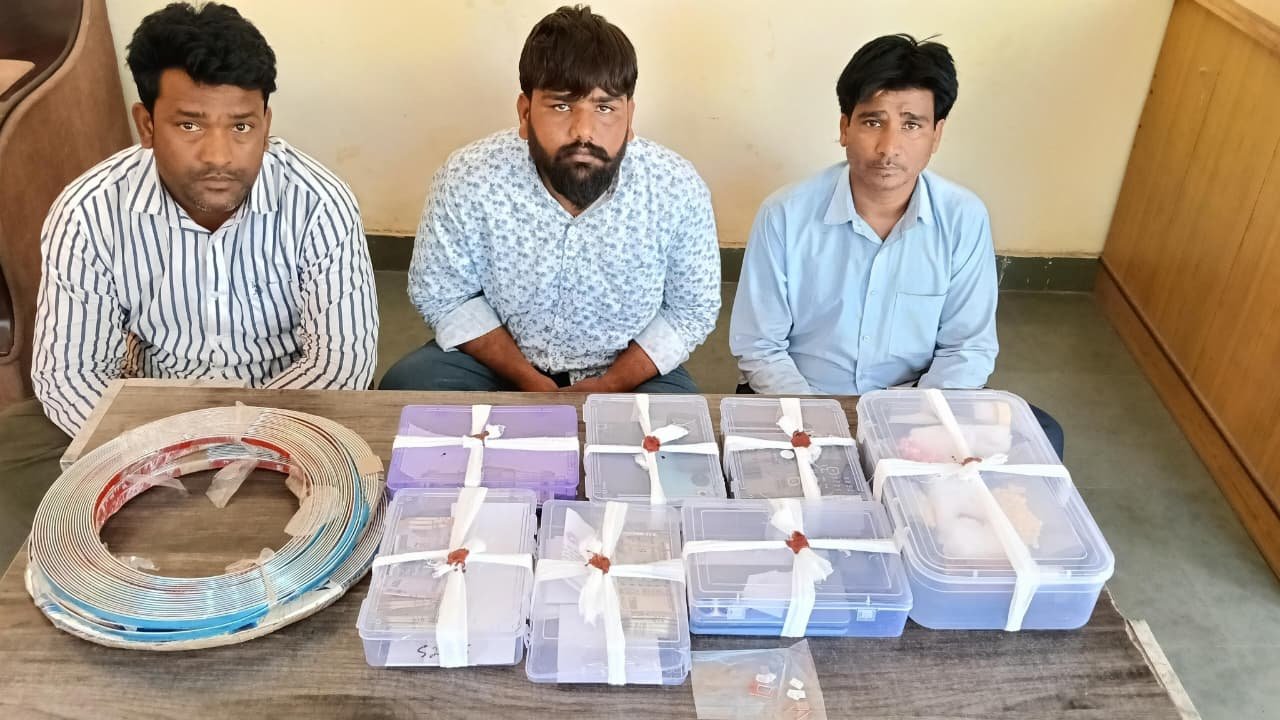 अजमेर पुलिस की बड़ी कार्यवाही: यूनानी थेरेपी से इलाज के नाम पर ठगी करने वाले गिरोह का भंडाफोड़; फर्जी डॉक्टर सहित 3 गिरफ्तार