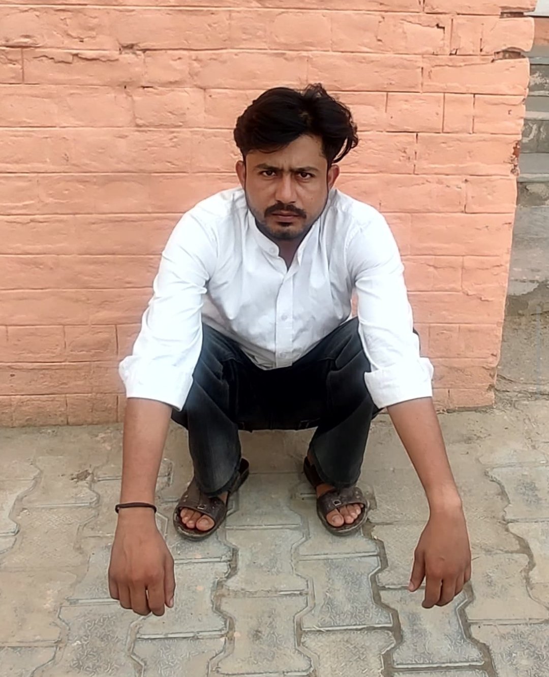 फर्जी बायोमेट्रिक्स से आधार बनाने वाले गिरोह का पर्दाफाश