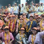 अग्रवाल वैष्णव समाज का दल चुनरी महोत्सव के लिए वृन्दावन रवाना