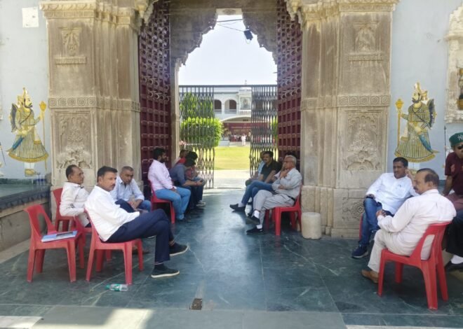 विद्या प्रचारिणी सभा की एडहॉक कमेटी और वर्तमान पदाधिकारी आमने—सामने