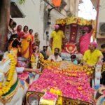 मंशापूर्ण हनुमान जन्मोत्सव पर 1111 मीटर लंबी पाग पर ‘बालक राम’ ने की पुष्पवर्षा