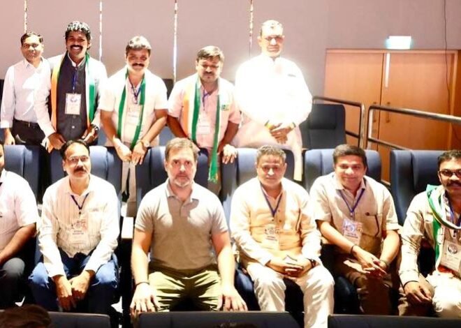 डॉ. विवेक कटारा ने राहुल गांधी से की आदिवासी मुद्दों पर चर्चा