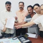 मजदूरों के शोषण व ठेका श्रमिकों की समस्याओं को लेकर सौंपा ज्ञापन