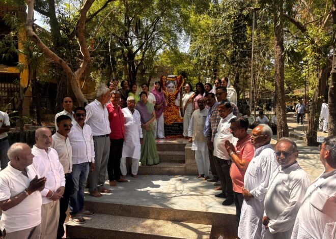 कांग्रेसजनों ने दिवंगत डॉ गिरिजा को अर्पित की श्रद्धांजलि